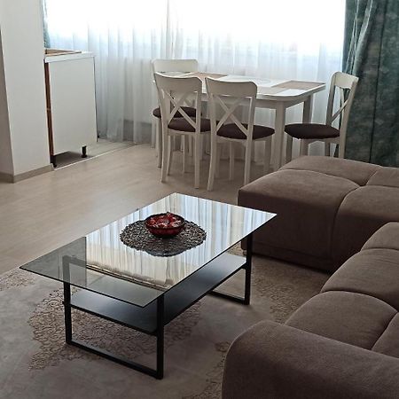Apartamento Apartament Mony- Mamaia Nord Năvodari Exterior foto